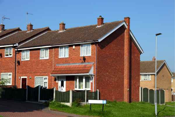 Can I Alter The Party Wall Surveyor? - A Crucial Guide From Faulkner Surveyors 3 Do you want to change the party wall surveyor you are using? Get the best results from Faulkners Reading NOW!